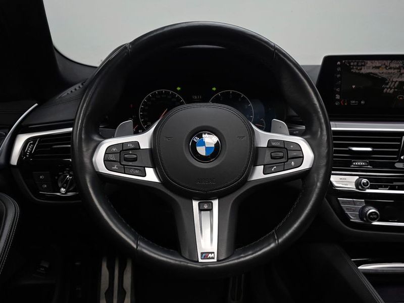 2019 BMW 5 Series 530i M Sport Package Plus photo 14