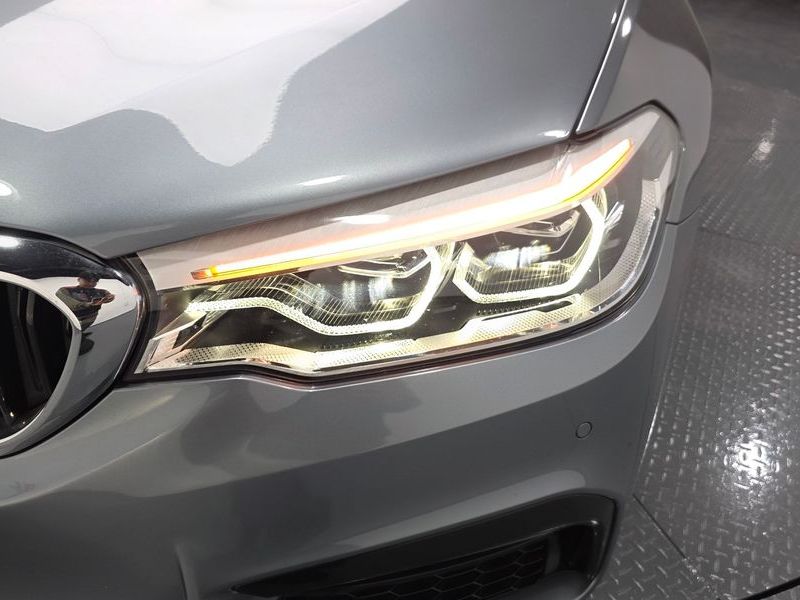 2019 BMW 5 Series 530i M Sport Package Plus photo 22