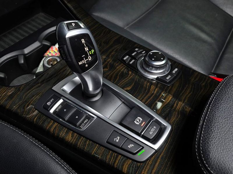 2013 BMW X3 xDrive 20d High photo 9