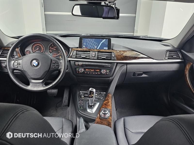 2012 BMW 3 Series 320d photo 7