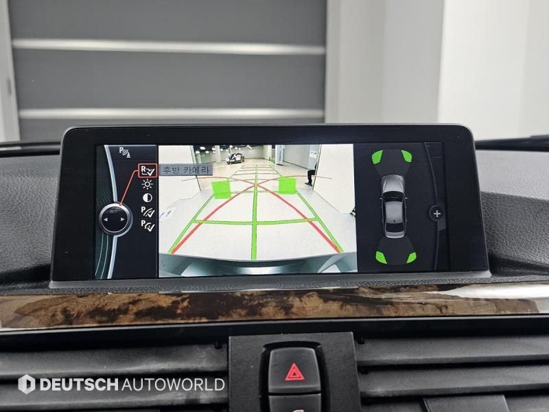 2012 BMW 3 Series 320d photo 15