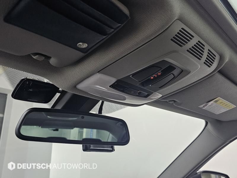 2012 BMW 3 Series 320d photo 18