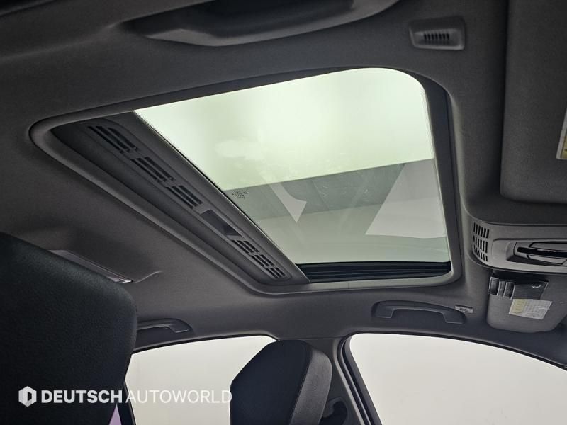 2012 BMW 3 Series 320d photo 19