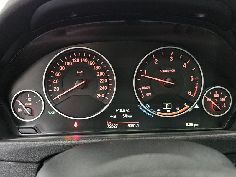 2015 BMW 3 Series 320d photo 8