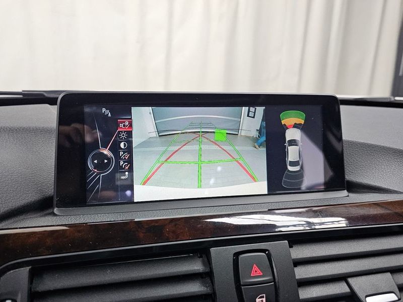 2015 BMW 3 Series 320d photo 15