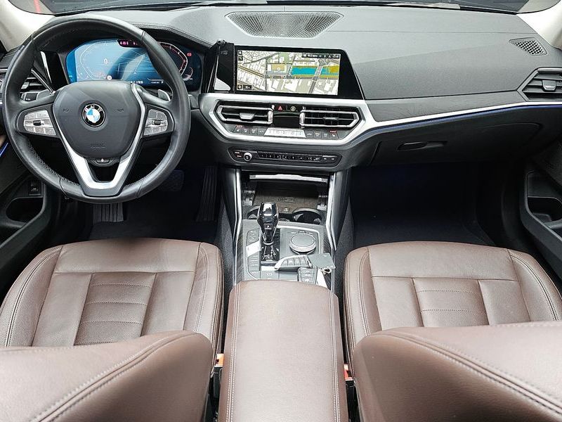 2021 BMW 3 Series 320i Luxury photo 7