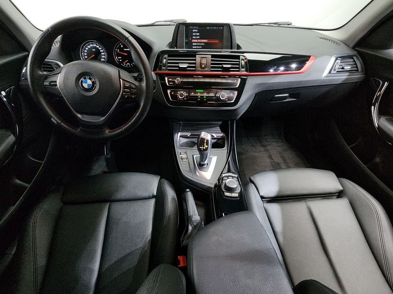 2018 BMW 1 Series 118d Sport 5Door photo 7