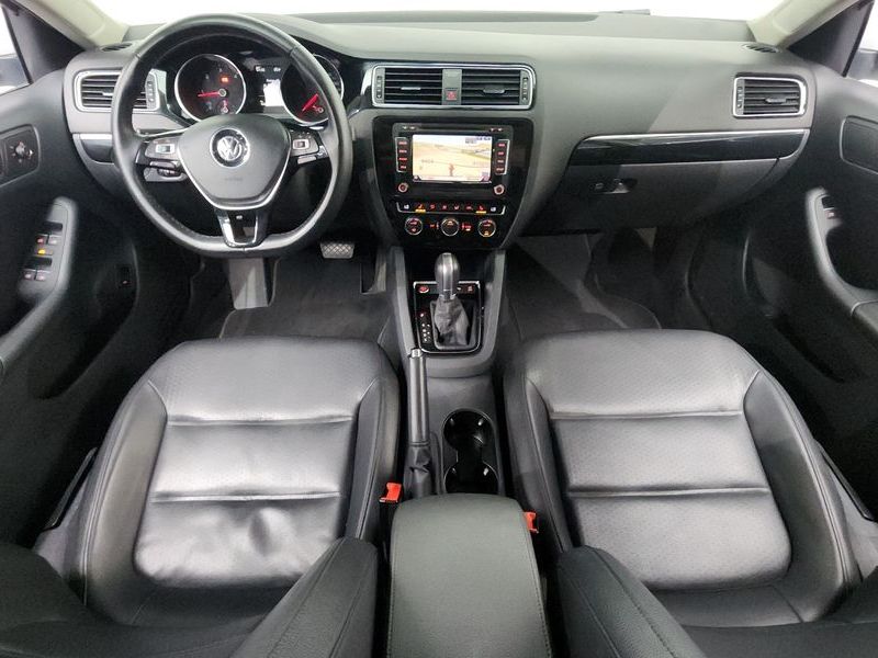 2016 Volkswagen Jetta 2.0 TDI BlueMotion Premium 6th photo 7