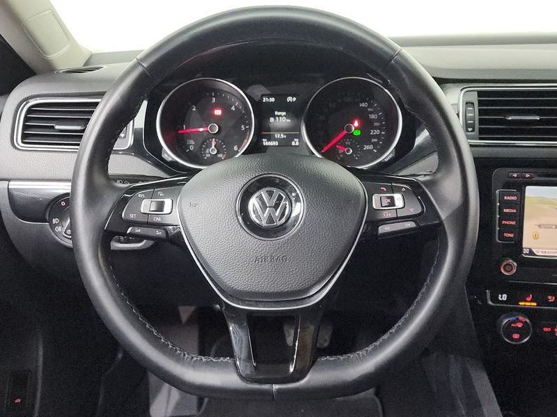 2016 Volkswagen Jetta 2.0 TDI BlueMotion Premium 6th photo 14