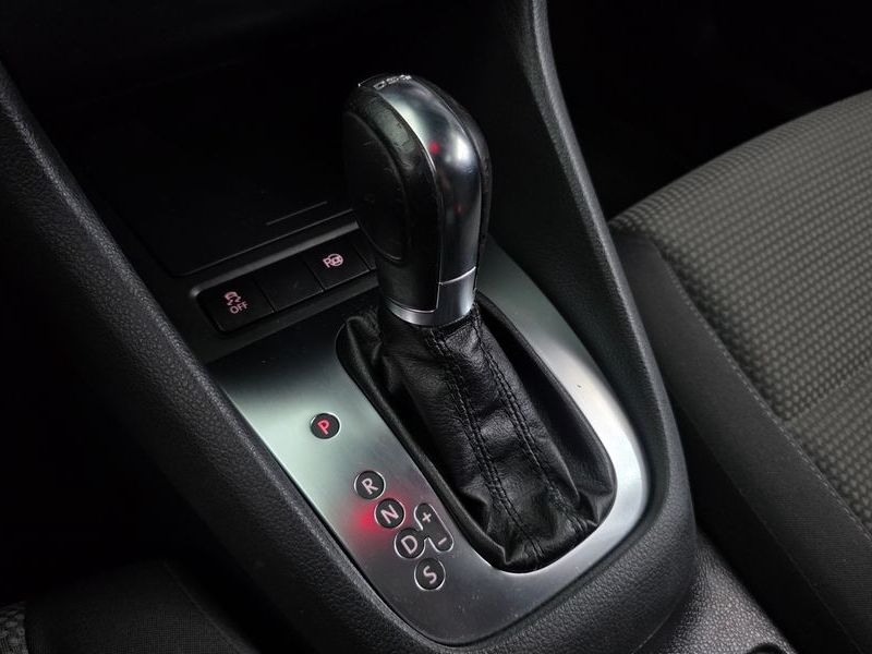 2012 Volkswagen Golf 1.4 TSI photo 9