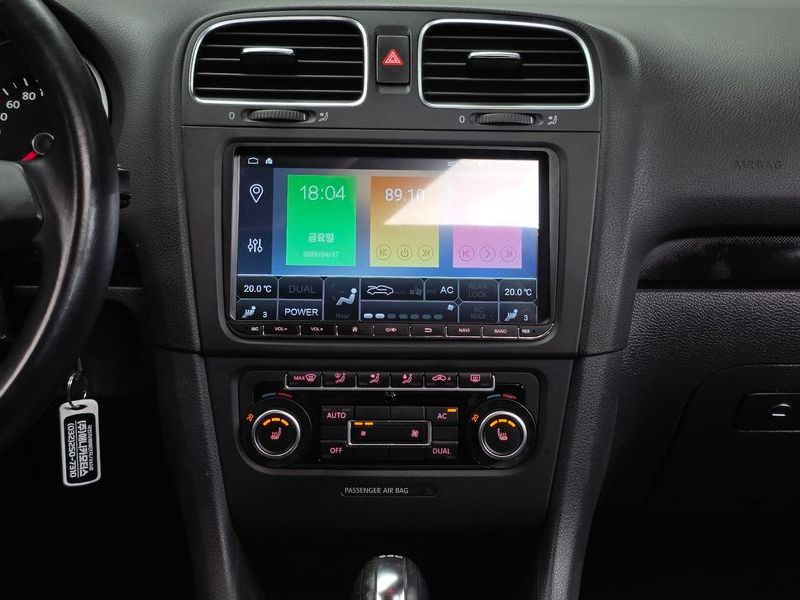 2012 Volkswagen Golf 1.4 TSI photo 11