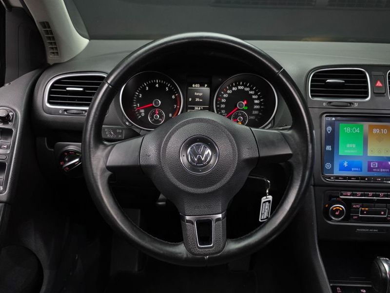 2012 Volkswagen Golf 1.4 TSI photo 12