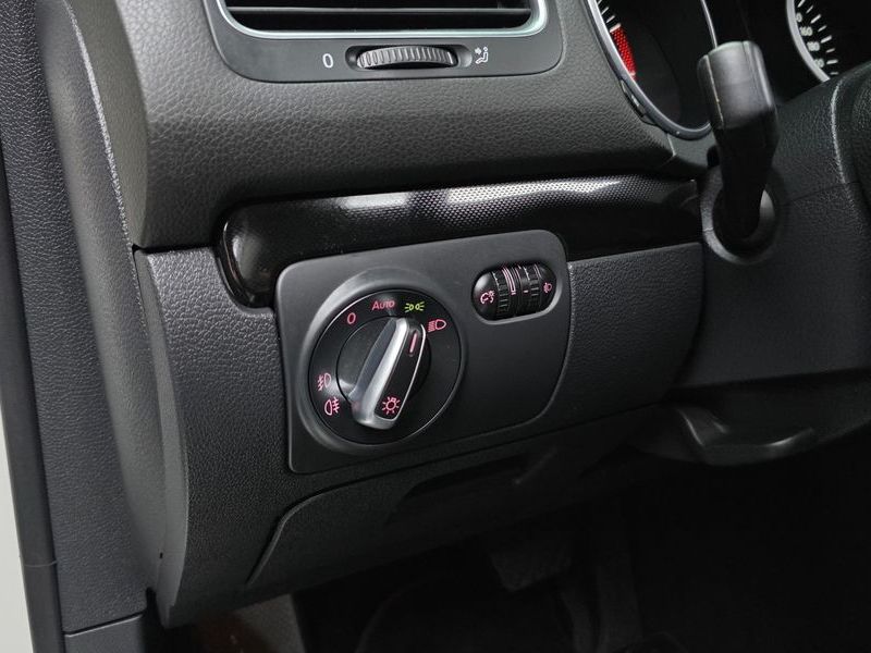 2012 Volkswagen Golf 1.4 TSI photo 18