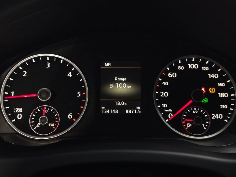 2016 Volkswagen Tiguan 2.0 TDI R-Line 5N photo 8