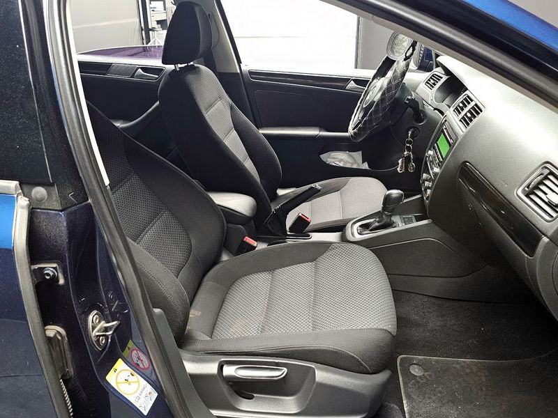 2014 Volkswagen Jetta 1.6 TDI Blue Motion 6th photo 10