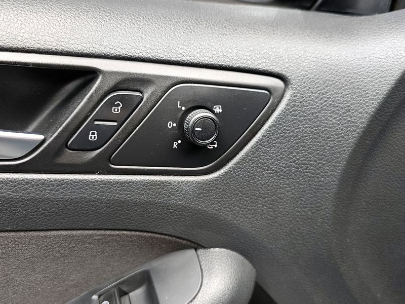 2014 Volkswagen Jetta 1.6 TDI Blue Motion 6th photo 18