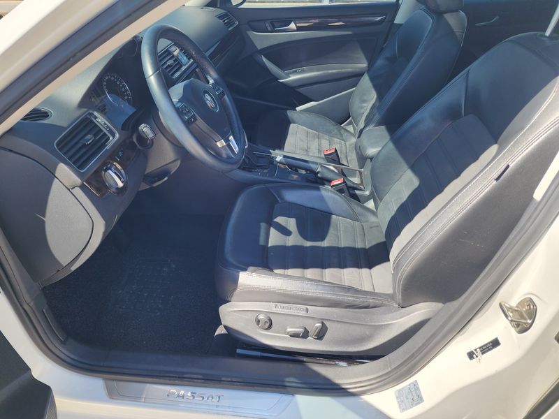 2015 Volkswagen Passat 2.0 TDI B7 photo 9