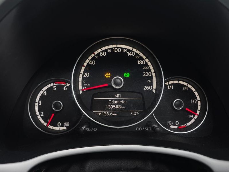 2013 Volkswagen Beetle 2.0 TDI Premium 3rd photo 8