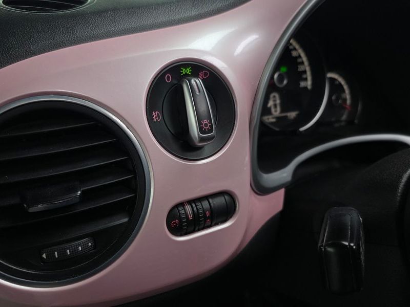 2013 Volkswagen Beetle 2.0 TDI Premium 3rd photo 18