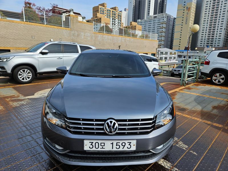 2015 Volkswagen Passat 2.0 TDI B7 photo 1