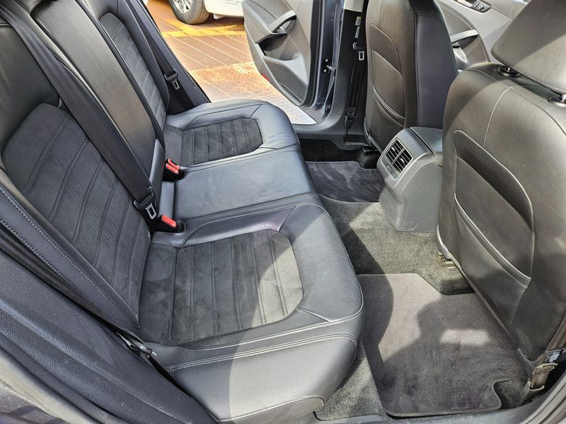 2015 Volkswagen Passat 2.0 TDI B7 photo 14