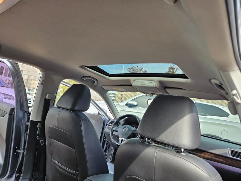 2015 Volkswagen Passat 2.0 TDI B7 photo 15
