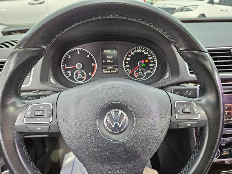 2015 Volkswagen Passat 2.0 TDI B7 photo 16