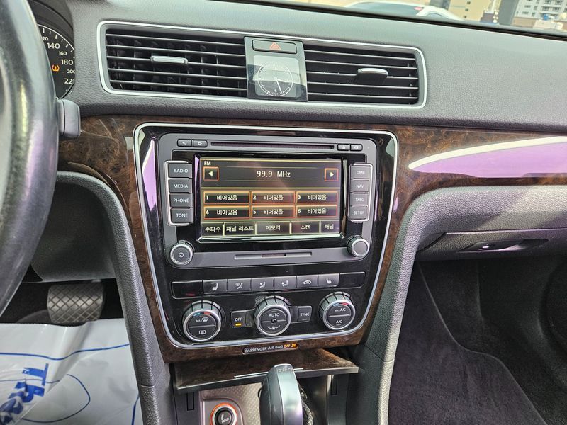 2015 Volkswagen Passat 2.0 TDI B7 photo 19