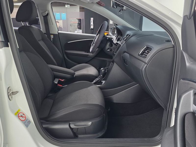 2016 Volkswagen Polo 1.4 TDI R-Line 5th photo 11