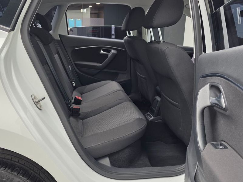 2016 Volkswagen Polo 1.4 TDI R-Line 5th photo 12