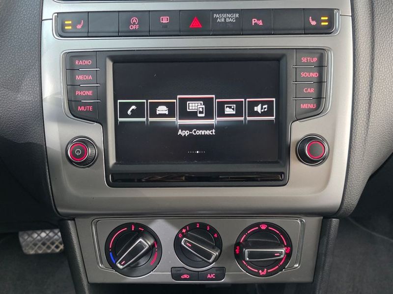 2016 Volkswagen Polo 1.4 TDI R-Line 5th photo 14
