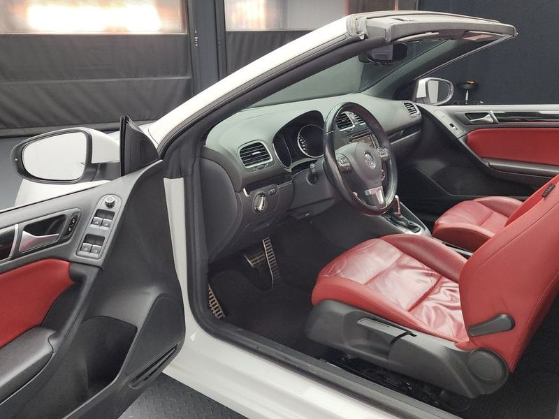 2012 Volkswagen Golf 2.0 TDI Cabriolet photo 10