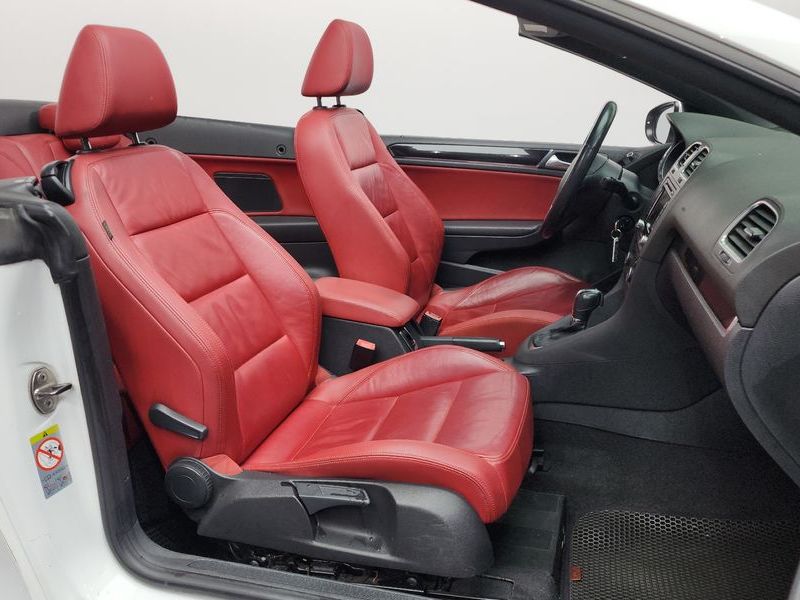 2012 Volkswagen Golf 2.0 TDI Cabriolet photo 11