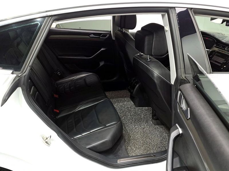 2019 Volkswagen Arteon 2.0 TDI Prestige photo 12