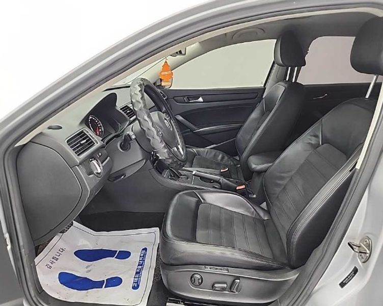 2013 Volkswagen Passat 2.0 TDI B7 photo 11
