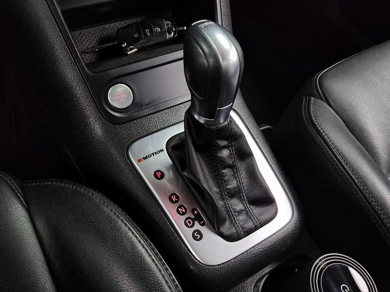 2016 Volkswagen Tiguan 2.0 TDI Premium 5N photo 9