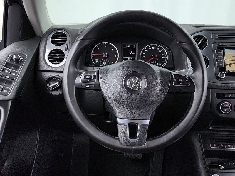2016 Volkswagen Tiguan 2.0 TDI Premium 5N photo 13