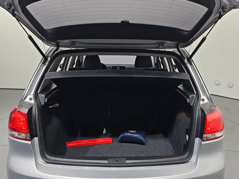 2012 Volkswagen Golf 1.6 TDI Blue Motion photo 20
