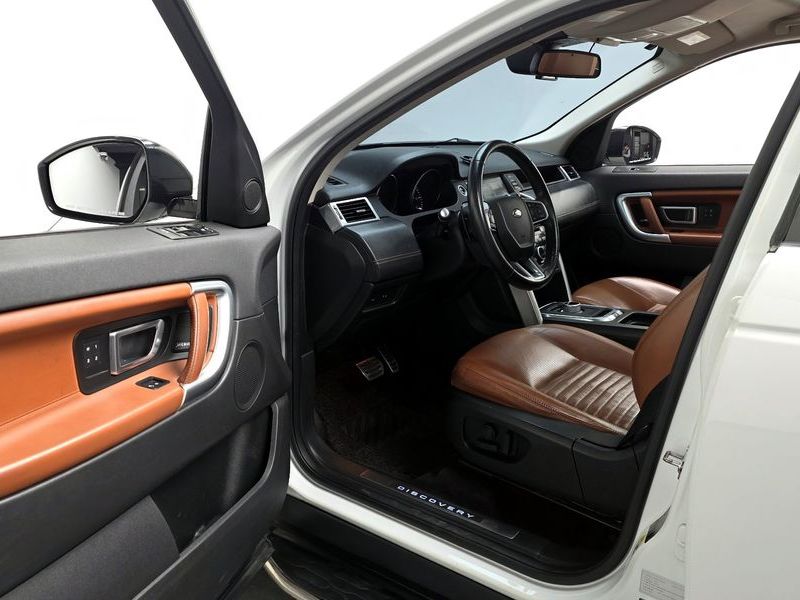 2016 Land Rover Discovery Sport 2.0 TD4 HSE Luxury photo 10