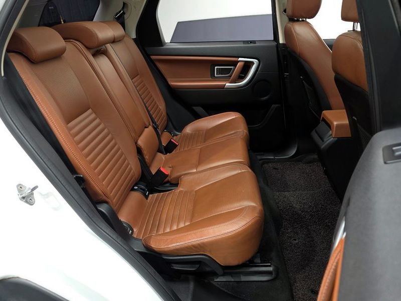 2016 Land Rover Discovery Sport 2.0 TD4 HSE Luxury photo 11