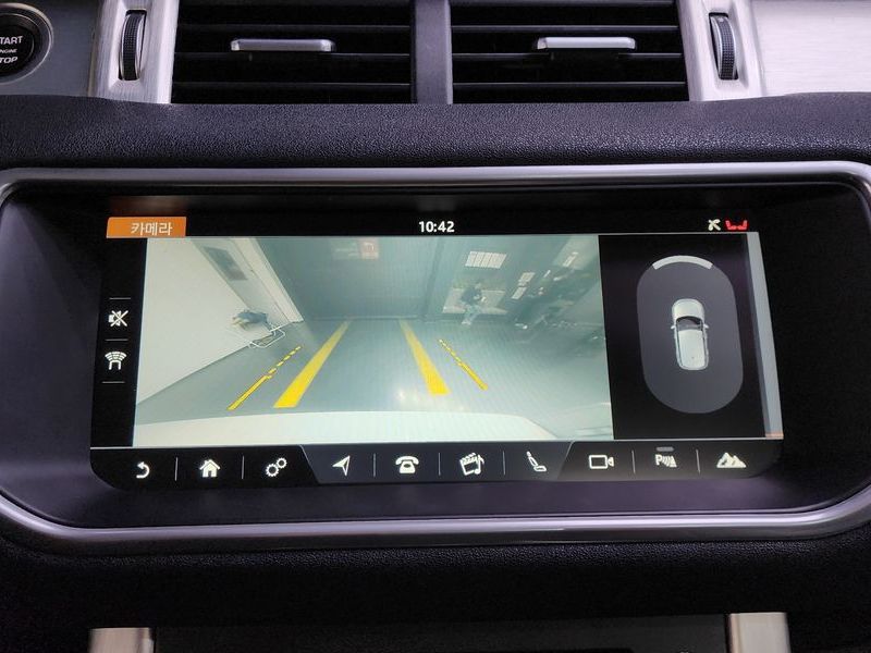 2018 Land Rover Range Rover Evoque 2.0 TD4 SE photo 16