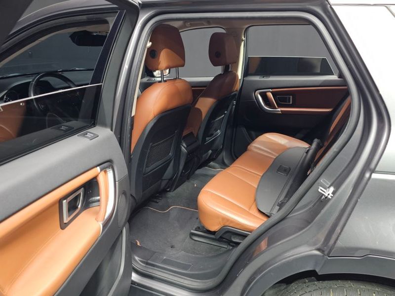 2016 Land Rover Discovery Sport 2.0 TD4 HSE Luxury photo 12
