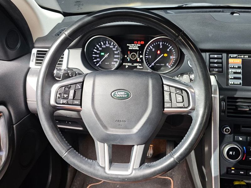 2016 Land Rover Discovery Sport 2.0 TD4 HSE Luxury photo 14