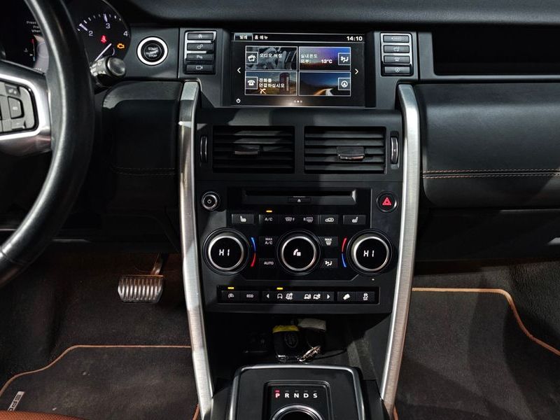 2016 Land Rover Discovery Sport 2.0 TD4 HSE Luxury photo 15