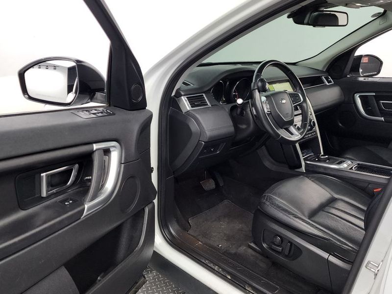 2017 Land Rover Discovery Sport 2.0 TD4 SE photo 10