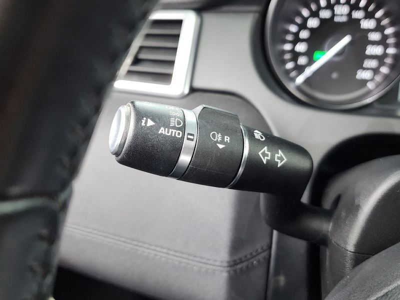 2017 Land Rover Discovery Sport 2.0 TD4 SE photo 14