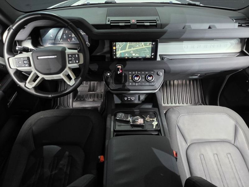 2020 Land Rover Defender 110 D240 S photo 7