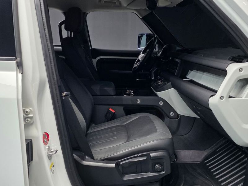 2020 Land Rover Defender 110 D240 S photo 11