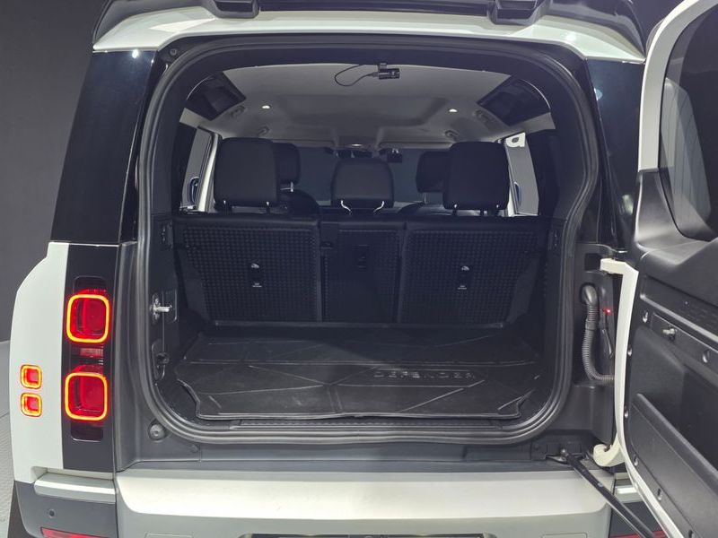 2020 Land Rover Defender 110 D240 S photo 20