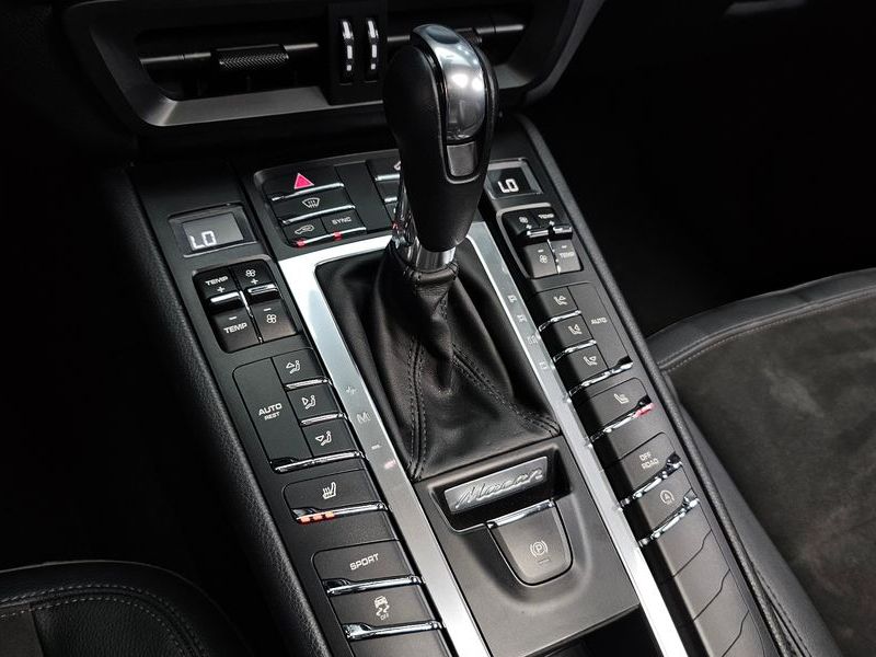 2016 Porsche Macan 3.0 S Diesel 95B photo 9